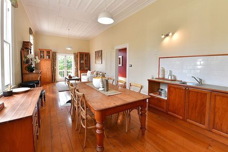 Photo of property in 14 Nelson Street, Helensville, 0800