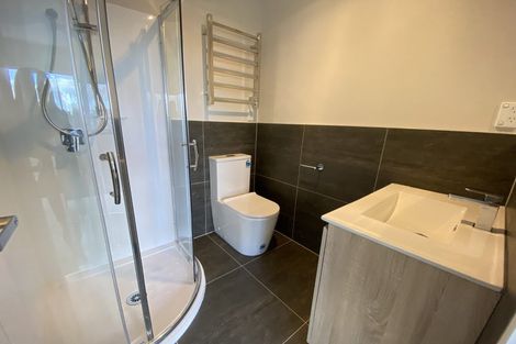 Photo of property in 3b Westall Road, New Lynn, Auckland, 0600