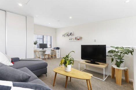 Photo of property in 190 Hobsonville Point Road, Hobsonville, Auckland, 0616