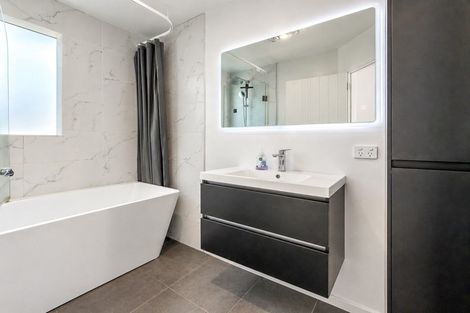 Photo of property in 803 Tararu Sh25 Road, Thames, 3500