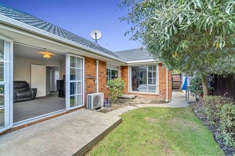 Photo of property in 141 Withells Road, Avonhead, Christchurch, 8042