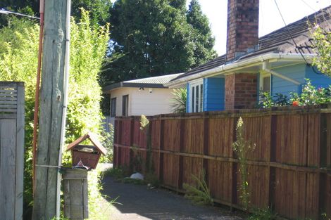 Photo of property in 63 Cobham Crescent, Kelston, Auckland, 0602