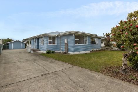 Photo of property in 13 Bowen Street, Levin, 5510