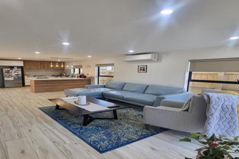 Photo of property in 37c Berwyn Avenue, Takanini, 2112