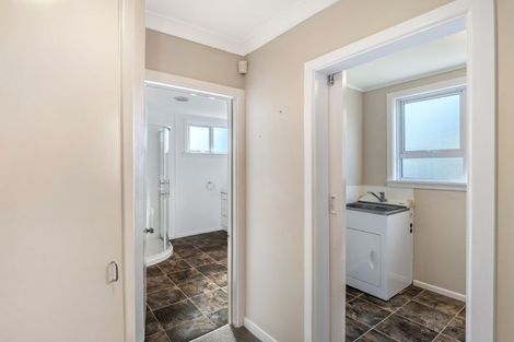 Photo of property in 124 Weraroa Road, Waverley, 4510