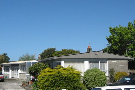 Photo of property in 296b Main Road North, Redwood, Christchurch, 8051