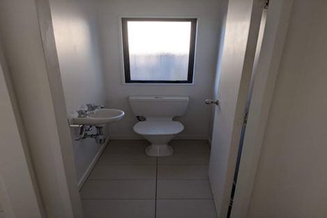 Photo of property in 1b Pollen Street, Johnsonville, Wellington, 6037