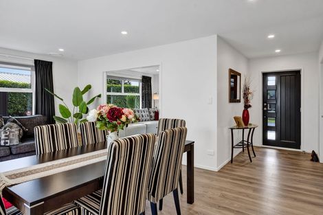 Photo of property in 16 Jules Crescent, Bell Block, New Plymouth, 4312