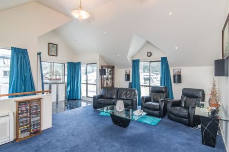 Photo of property in 6 Rua Street, Lyall Bay, Wellington, 6022