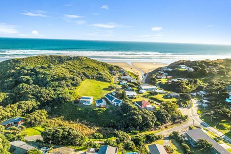 Photo of property in 5 Ocean View Terrace, Baylys Beach, Dargaville, 0377
