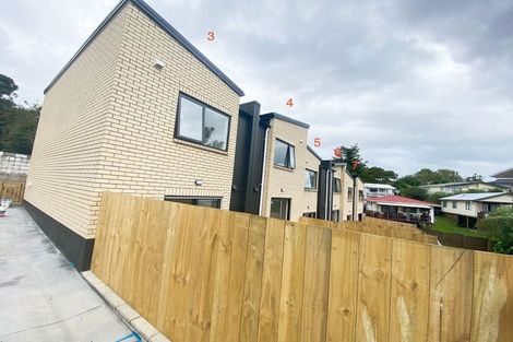 Photo of property in 1/20 Peach Road, Glenfield, Auckland, 0629