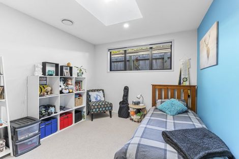 Photo of property in 4 Bright Way, Lower Vogeltown, New Plymouth, 4310