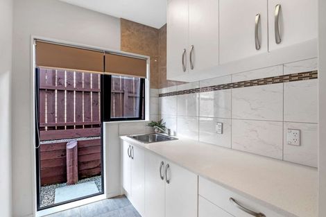 Photo of property in 9 Cooladawson Drive, Flat Bush, Auckland, 2019