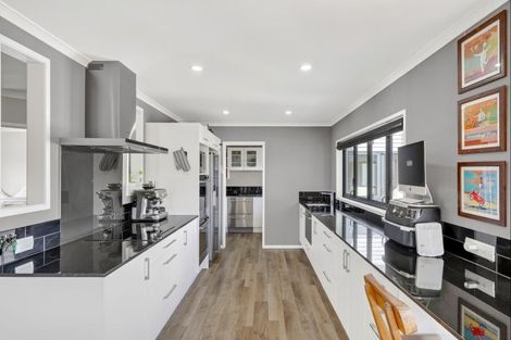 Photo of property in 7 Centre Crescent, Wanaka, 9305