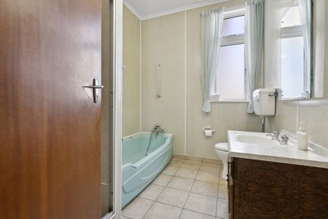 Photo of property in 65 Freyberg Street, Lyall Bay, Wellington, 6022