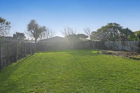 Photo of property in 14 Pacific Road, North New Brighton, Christchurch, 8083