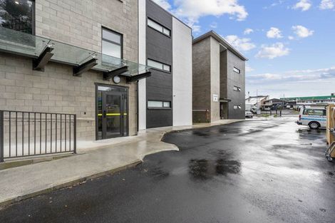 Photo of property in 206/40 East Street, Papakura, 2110