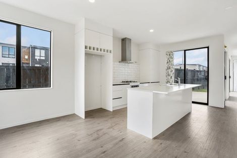 Photo of property in 1 Dignity Street, Papakura, 2110