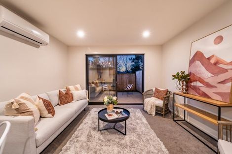 Photo of property in 7/240 Stokes Valley Road, Stokes Valley, Lower Hutt, 5019