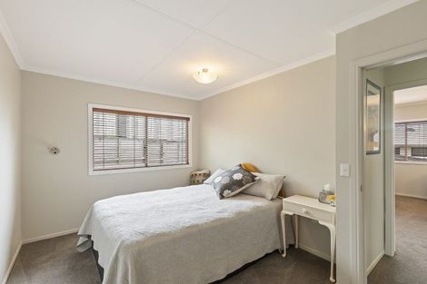 Photo of property in 70 Bayly Road, Blagdon, New Plymouth, 4310