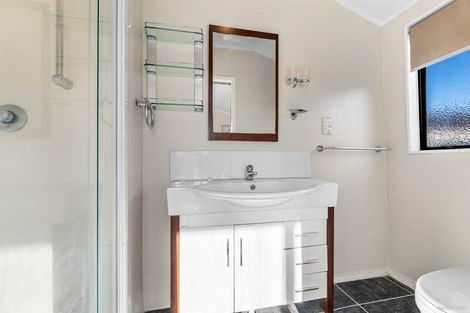 Photo of property in 12 Tate Grove, Half Moon Bay, Auckland, 2012