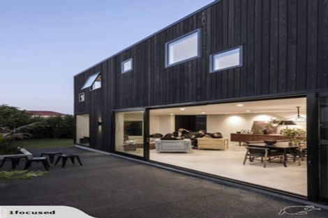 Photo of property in 12 Edgeware Road, St Albans, Christchurch, 8014