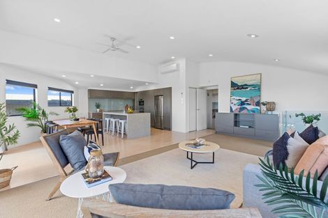 Photo of property in 1008 Papamoa Beach Road, Papamoa Beach, Papamoa, 3118
