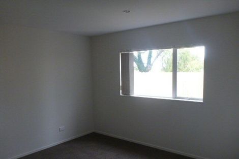 Photo of property in 22 Popokatea Drive, Takanini, 2112