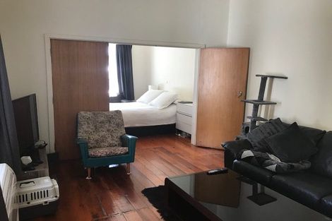 Photo of property in 55 Scarborough Terrace, Mount Victoria, Wellington, 6011