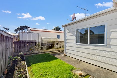 Photo of property in 6b Nikau Street, Tawhero, Whanganui, 4501