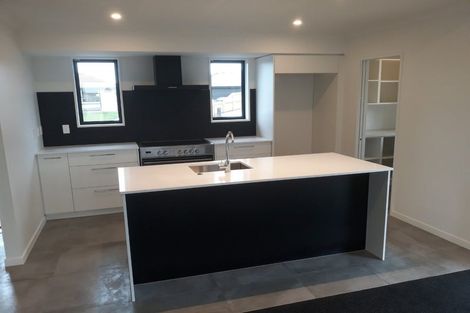 Photo of property in 6 Emily Place, Rolleston, 7615