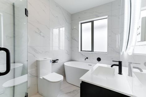 Photo of property in 10 Taiororua Avenue, Massey, Auckland, 0614
