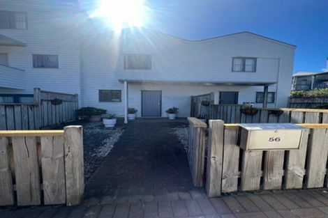 Photo of property in 24/8 Carolina Place, Albany, Auckland, 0632