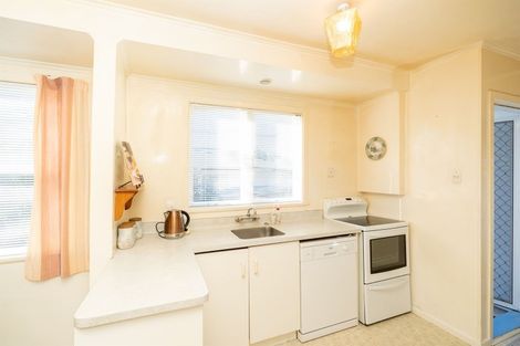 Photo of property in 32 Resthill Crescent, Glenview, Hamilton, 3206