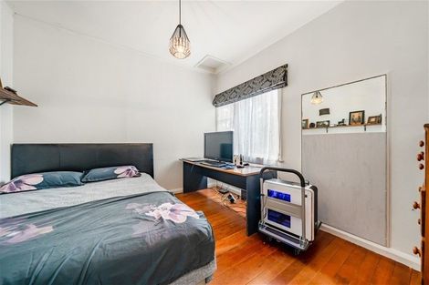 Photo of property in 52 Durham Crescent, Fairfield, Lower Hutt, 5011