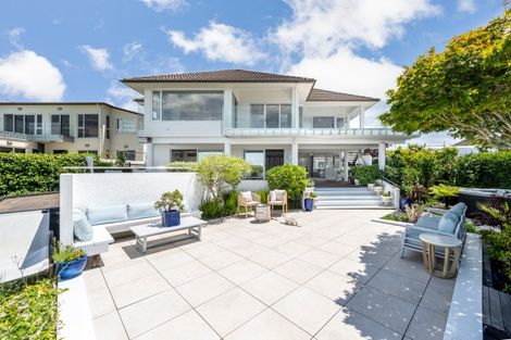 Photo of property in 1/121 Pah Road, Cockle Bay, Auckland, 2014