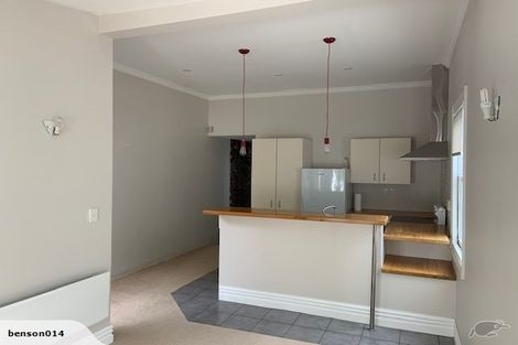 Photo of property in 9 Royal Street, Berhampore, Wellington, 6023