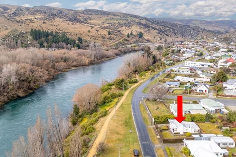 Photo of property in 87 Cheviot Street, Roxburgh, 9500