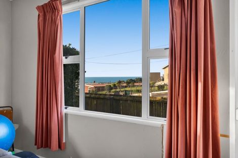 Photo of property in 28 Bayly Road, Moturoa, New Plymouth, 4310