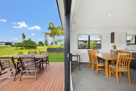 Photo of property in 101 Kelly Jade Avenue, Matarangi, Whitianga, 3592