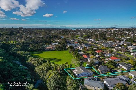 Photo of property in 26 Woodside Road, Massey, Auckland, 0614