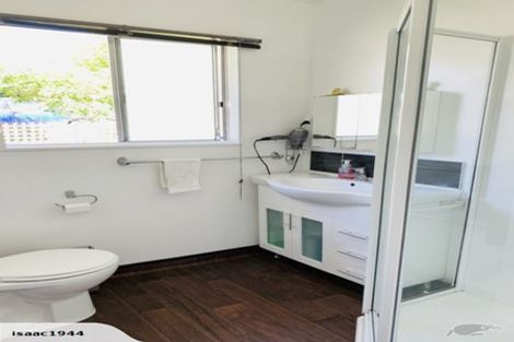 Photo of property in 13f2 Oswald Crescent, Paparangi, Wellington, 6037