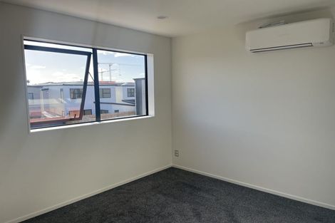 Photo of property in 21 Coast Garden Drive, Hobsonville, Auckland, 0616