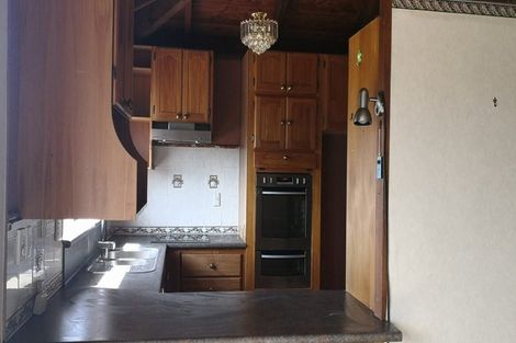 Photo of property in 34a Mark Edward Drive, Half Moon Bay, Auckland, 2012