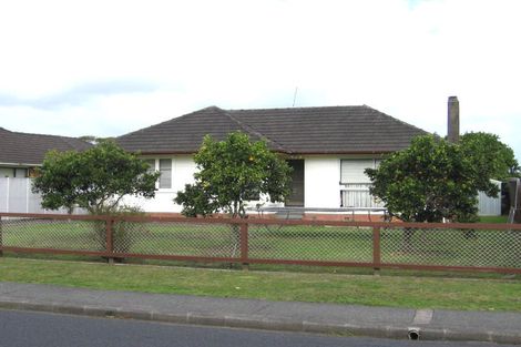 Photo of property in 6 Moor Avenue, Te Atatu Peninsula, Auckland, 0610