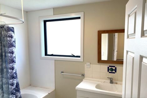 Photo of property in 16 Edgeware Road, St Albans, Christchurch, 8014