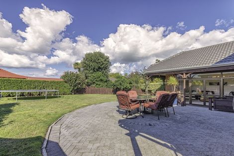 Photo of property in 71 St Annes Crescent, Wattle Downs, Auckland, 2103