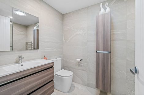 Photo of property in 235 One Tree Point Road, One Tree Point, 0118