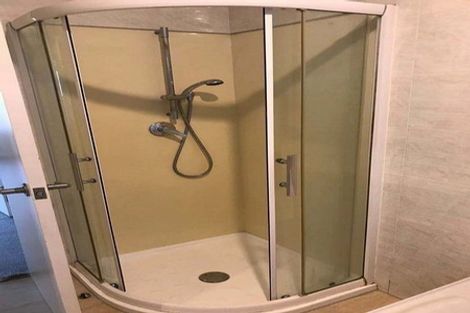 Photo of property in 15 Pixie Place, Pakuranga Heights, Auckland, 2010