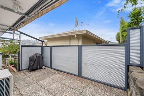 Photo of property in 1/6 Knott Road, Stanmore Bay, Whangaparaoa, 0932